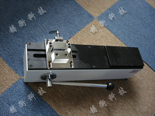 手動(dòng)臥式測(cè)試臺(tái)